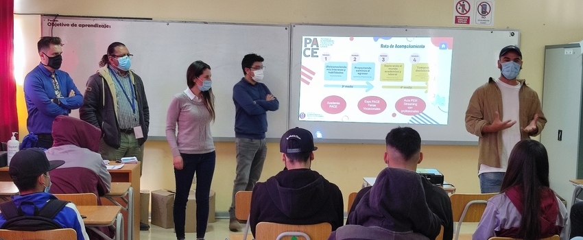 “Están súper contentos”: La experiencia que narra María Paz, Orientadora del liceo de Andacollo