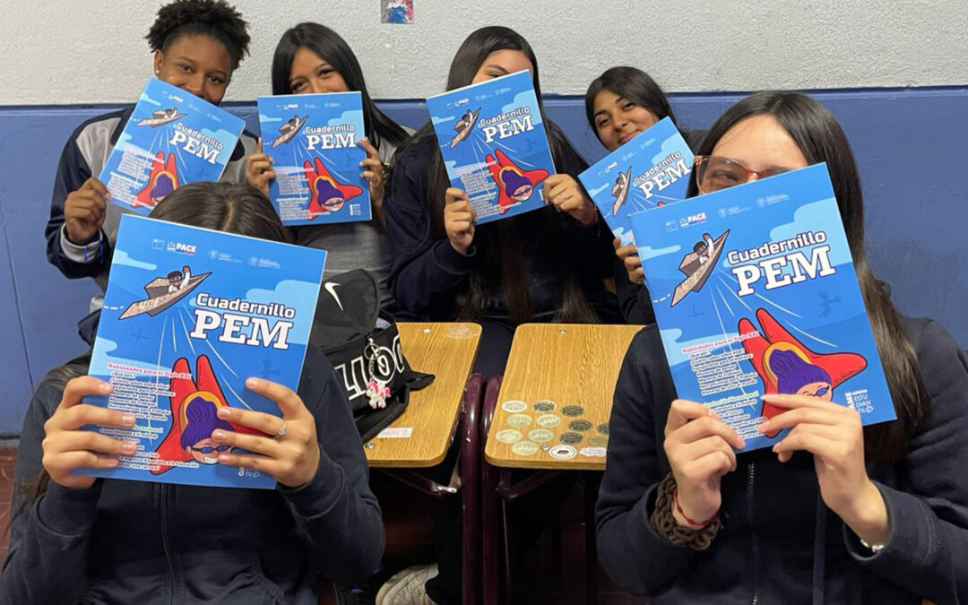 Estudiantes de 3° y 4° medio reciben cuadernillo vocacional y de habilidades del siglo XXI del programa PACE Userena